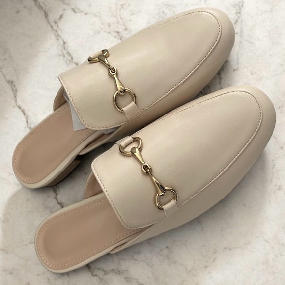 Brand NEW women’s horse-bit mules - loafers tan / beige US 6.5 - Picture 2 of 3